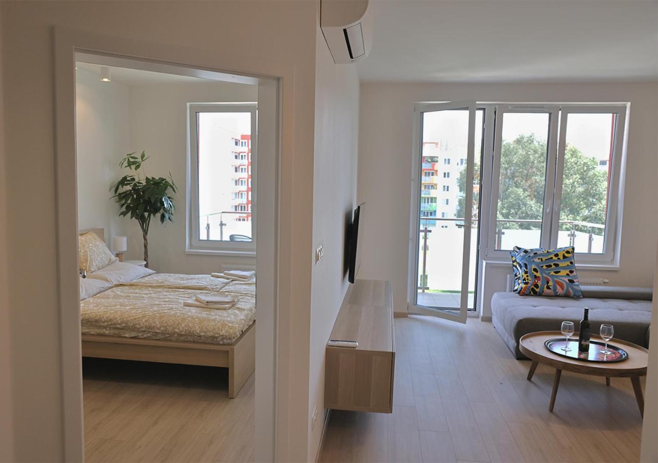 New Cozy 2 Room Pink Apartment Bratislava 059 Экстерьер фото